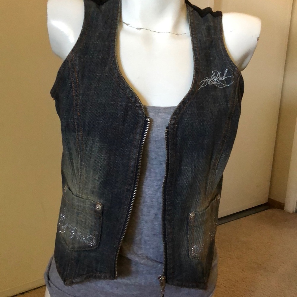 Eckored denim vest